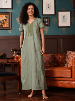 Clovia - Green Cotton Printed Long Nighty