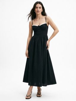 Outzidr - Black Polyester Solid Flared Dress