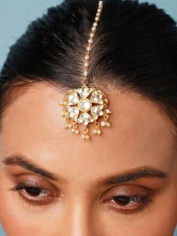 Abdesigns - Elite Gold Plated Pachi Kundan Floral Maangtikka