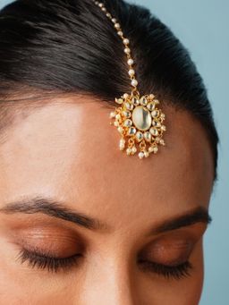 Abdesigns - Gold Plated Pachi Kundan Floral Maangtikka