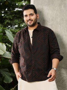 Instafab Plus - Men Coffee Brown Faded-Cubic Jacquard Shirt
