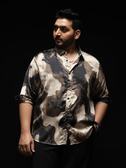 Instafab Plus - Men Charcoal Black and Ecru Beige Abstract-Smear Imprint Shirt