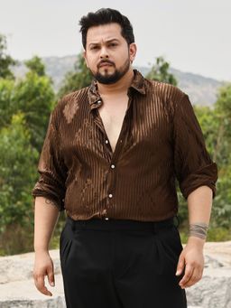 Instafab Plus - Men Chocolate Brown Pleated-Rhombus Shirt