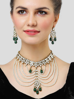 Karatcart - Pearl Beaded and Green Tumble Kundan Choker Necklace Set for Women