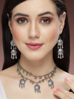 Karatcart - Silver Plated Light Weight Chain Necklace with Earrings