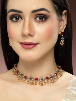 Karatcart - Gold Plated Floral Design Choker Jewellery Set for Women