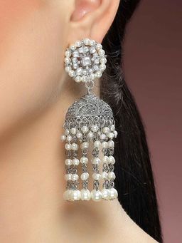 Karatcart - Oxidised Silver Pearl Studded Kundan Jhumki Earrings for Women