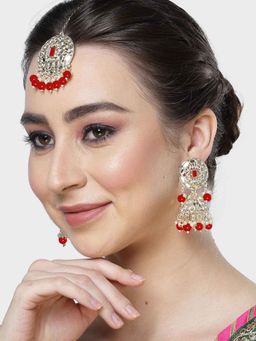 Karatcart - Gold Plated Mirror and Red Bead Studded Round Jhumki Earrings & Maangtikka