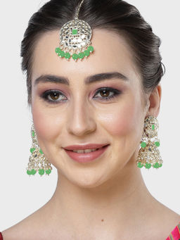 Karatcart - Gold Plated Mirror and Light Green Bead Studded Round Jhumki Earrings & Maangtikka