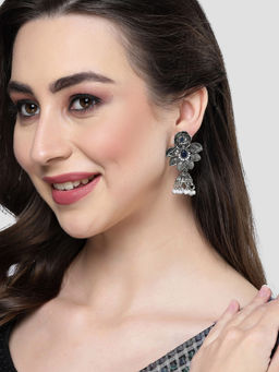 Karatcart - Oxidised Silver Floral Design Blue Stone Dangler Earring for Women