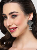 Black color option, Currently selected