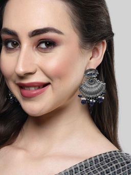Karatcart - Oxidised Silver Blue Stone Dangler Earring for Women