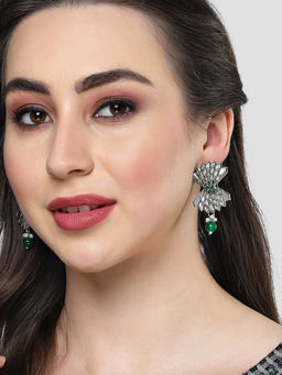 Karatcart - Oxidised Silver Green Stone Stud Earring for Women