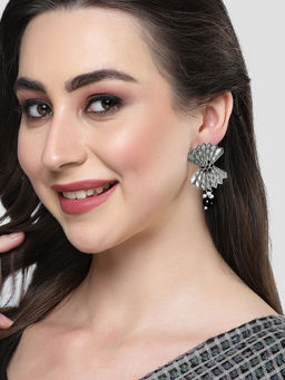 Karatcart - Oxidised Silver Black Stone Stud Earring for Women