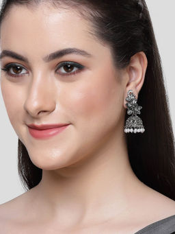 Karatcart - Silver Floral Dangler Earrings for Women