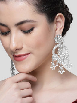 Karatcart - Silver-Plated Pearl and Kundan Studded Dangler Earrings for Women