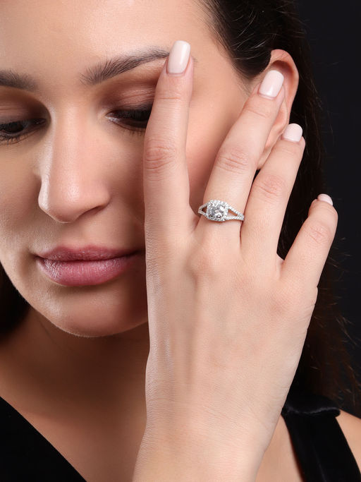 Soraya Luxe 925 Sterling Silver Moissanite Diamond Square Solitaire Ring