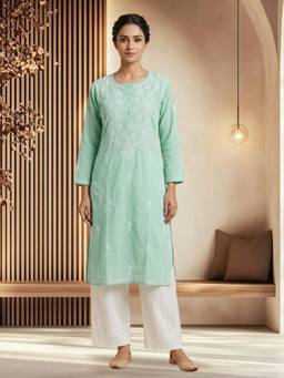PARAMOUNT CHIKAN - Women's Green Hand Embroidered Chikankari Cotton Straight Kurta