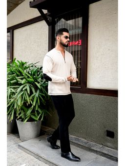 GRITSTONES - Men Cream Cross Stitched Elbow Patch Waffle Zipper T-Shirt