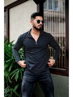 GRITSTONES - Men Black Dot Printed Zipper Polo T-Shirt