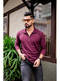 GRITSTONES - Men Maroon Waffle Self Design Zipper Polo T-Shirt
