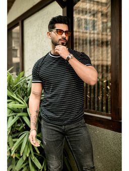 GRITSTONES - Men Black Dot Print Round Neck T-Shirt