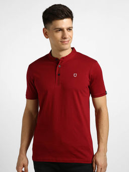 Urbano Fashion - Mens Maroon Solid Mandarin Collar Slim Fit Half Sleeve Cotton T-Shirt
