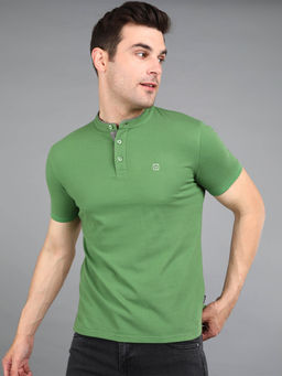 Urbano Fashion - Mens Green Solid Slim Fit Half Sleeve Cotton T-Shirt With Mandarin Collar