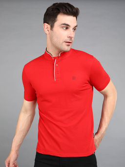 Urbano Fashion - Mens Red Solid Slim Fit Half Sleeve Cotton T-Shirt With Mandarin Collar