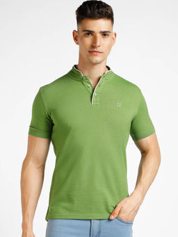 Urbano Fashion - Mens Green Solid Slim Fit Half Sleeve Cotton T-Shirt With Mandarin Collar