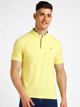 Urbano Fashion - Mens Yellow Solid Slim Fit Half Sleeve Cotton T-Shirt With Mandarin Collar