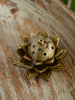 ExclusiveLane - Lotus Dhoop Dani Hand Carved Brass Incense Burner