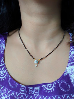 Digital Dress Room - Ad Heart Shape Pendant Short Mangalsutra