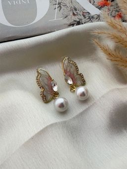 ISHKAARA - Pearl Radiance Drop Earrings