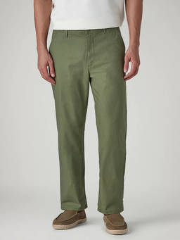 Levi's - Men Olive Authentic Relaxed Fit Mid Rise Chinos