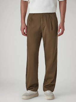 Levi's - Men Khaki Loose Fit Mid Rise Chinos