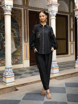 Amoree - Black Chanderi Silk Thread Embroidery Co-Ord (Set of 2)