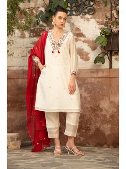 Amoree - Royal Charm Embroidered Kurta with Pant and Dupatta (Set of 3)