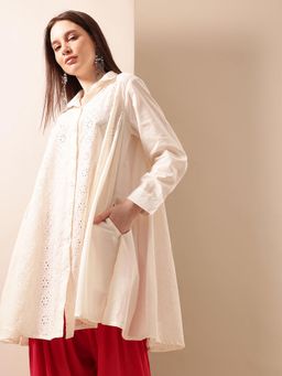 ISHIN - Off White Self Design Top