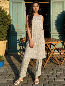 Rangita - Women Grey Printed Kurta and Pant