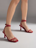 Red color option, Currently selected