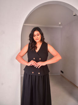 WHY SO BLUE - Black Zoey Waist Coat