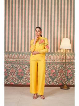 SAMMOHI BY MOKSHA & HIRAL - Yellow Applique Hand Embroidery Co-Ord (Set of 2)