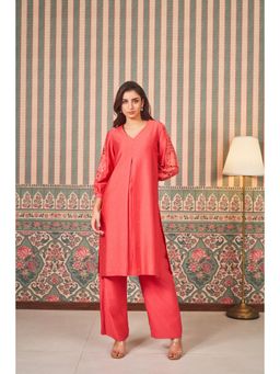 SAMMOHI BY MOKSHA & HIRAL - Coral Cut Work Embroidered Kurta with Pant (Set of 2)