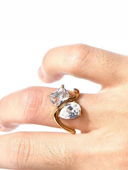 Amorenmore - Celestia Duo Crystal Gold Tone Elegant Ring