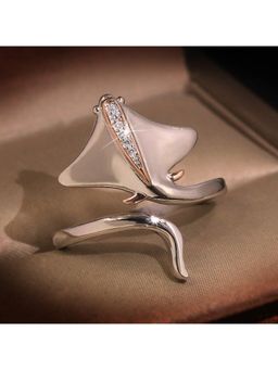 Amorenmore - Amore N More Ocean Grace Manta Ray Zircon Silver Tone Statement Ring