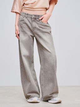 Cider - Denim Low Rise Solid Pocket Straight Leg Jeans