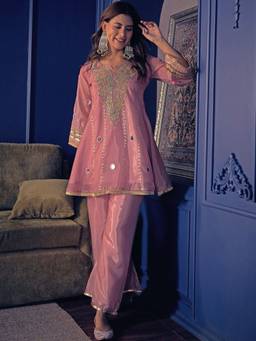 TWINS LADY - Pink Crepe Embroidered Kurta With Pant