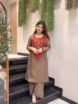 TWINS LADY - Brown Crepe Embroidered Kurta With Palazzo
