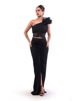 MODO CALDO - Black Obsidian Crop Top with Skirt